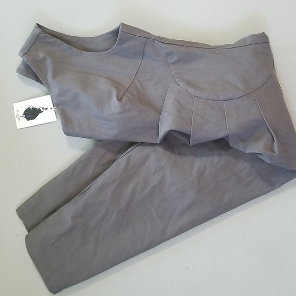 Muxxn Boutique NWT Medium Grey Dress with Slit in Back - Picture 8 of 8